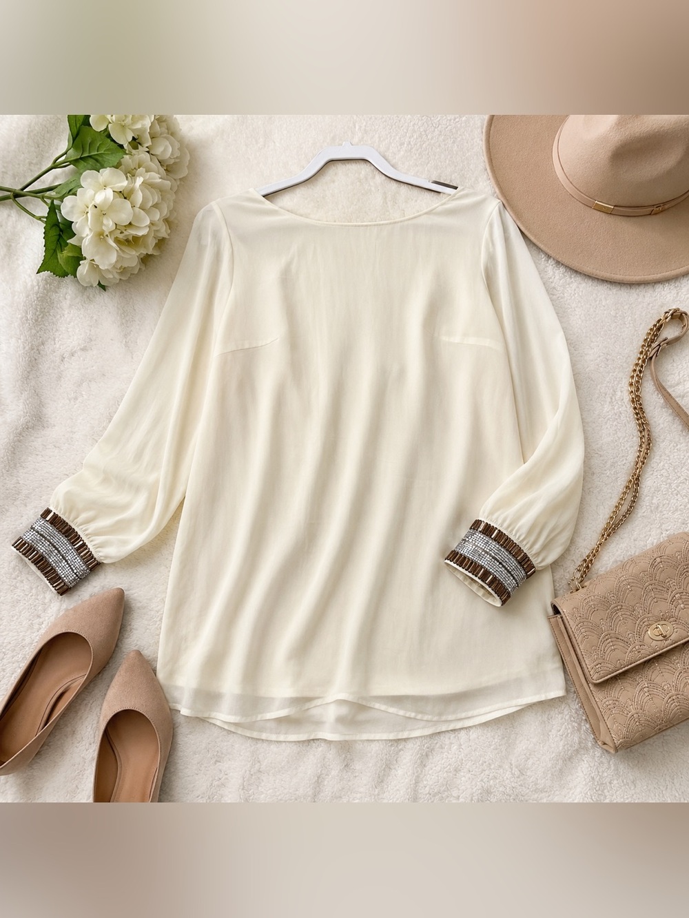 Ark & Co. NWT Ivory Embellished Cuff Shift Dress | Open Back | Size Small
